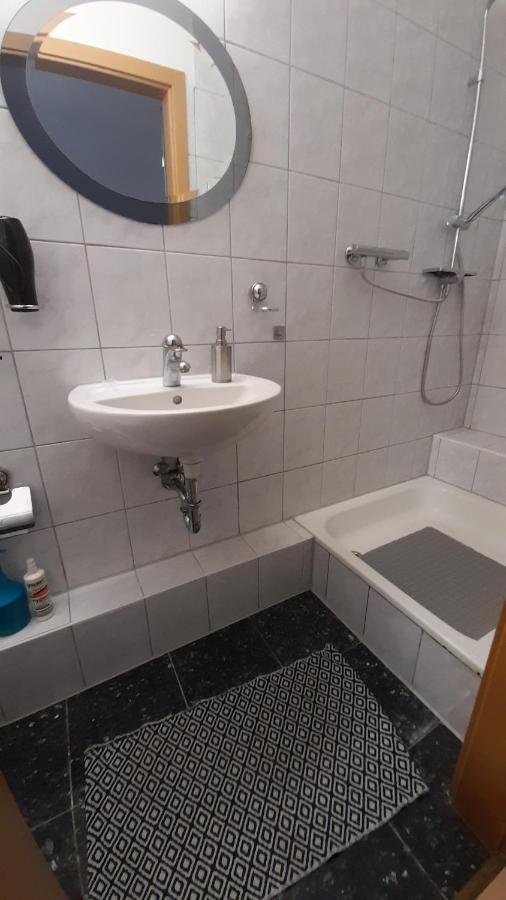 Schone 2Raumwohnung In Perfekter Lage Monchengladbach Ngoại thất bức ảnh